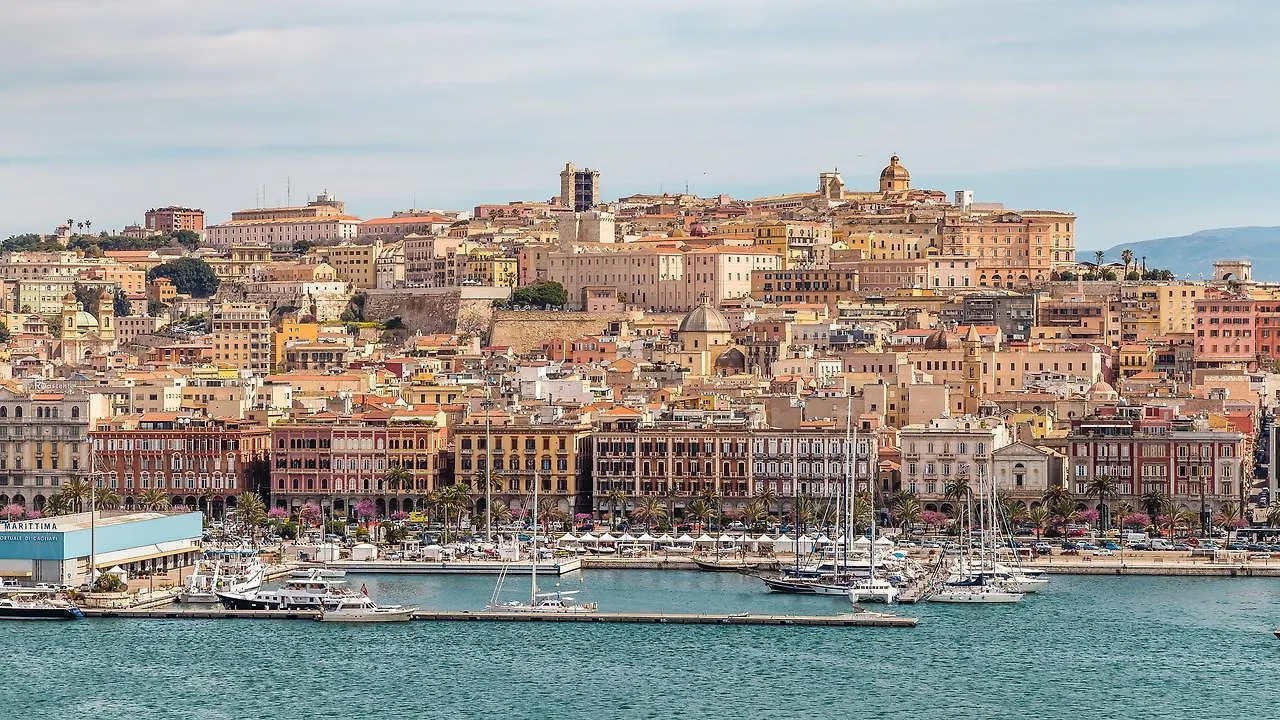 Gasthuis Birkin Marina Hotel Cagliari